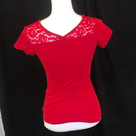 Red, lace V- Neck - Picture 2 of 4